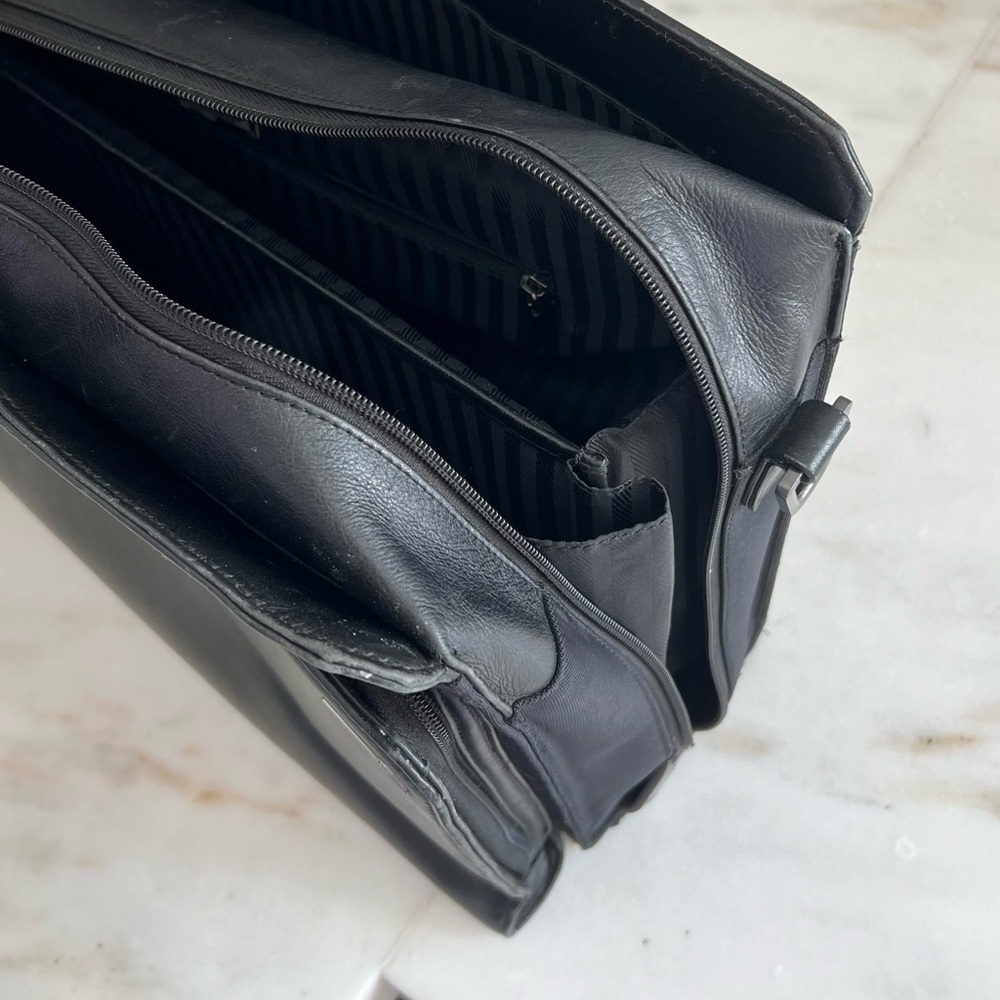 Tumi Briefcase - image 5